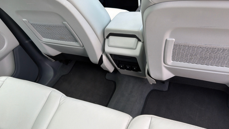 Land Rover Discovery Sport 2.0 TD4 180 SE Tech 5dr Auto Diesel Station Wagon